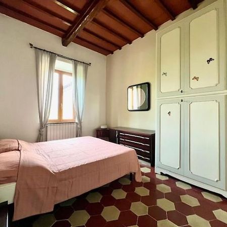 Siena Apartment 2 Parcheggio Privato E Giardino Ngoại thất bức ảnh