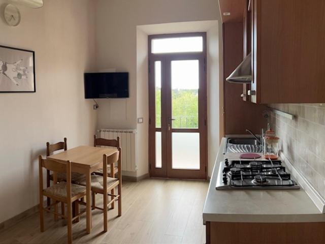 Siena Apartment 2 Parcheggio Privato E Giardino Ngoại thất bức ảnh